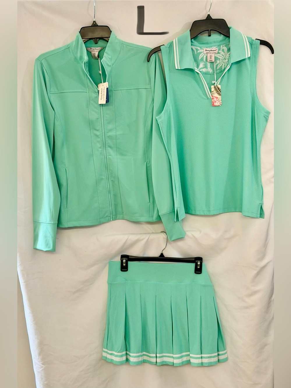 Tommy Bahama Mint Green Active Top. All 3 Pieces Come Together/jacket has pocket